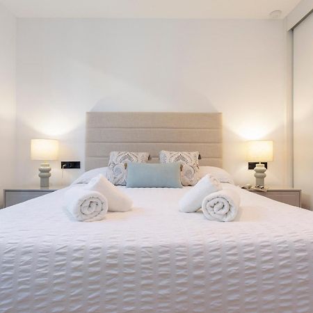 Malagueta Beach Front Luxury Apartment By Rent Me مالقة المظهر الخارجي الصورة